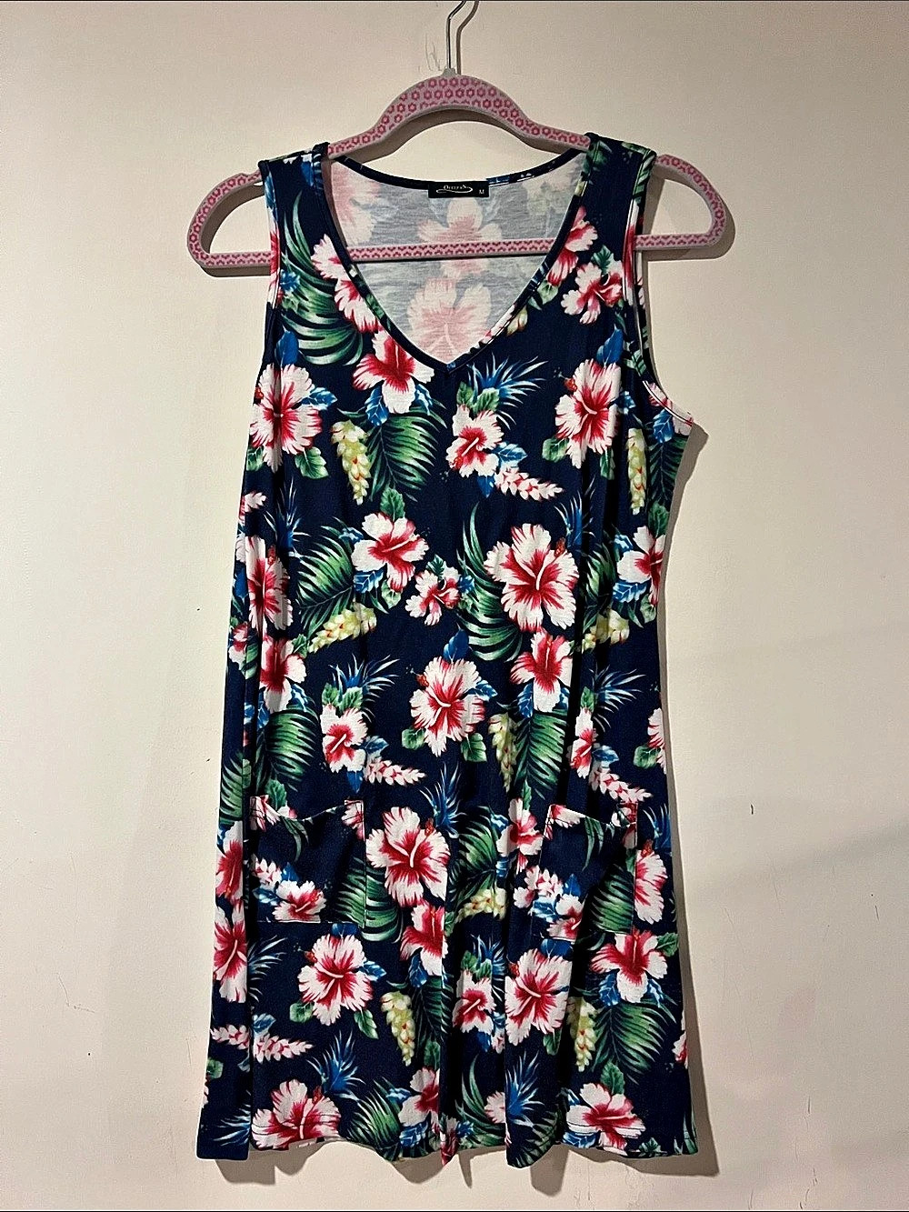 Creeper Floral Mini Dress in Blue & Pink Size Medium Like New